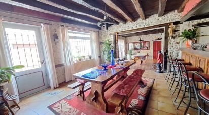 Village house 10 rooms of 230 m² in Bourbon-l'Archambault (03160)