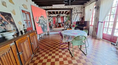 Village house 10 rooms of 230 m² in Franchesse (03160)