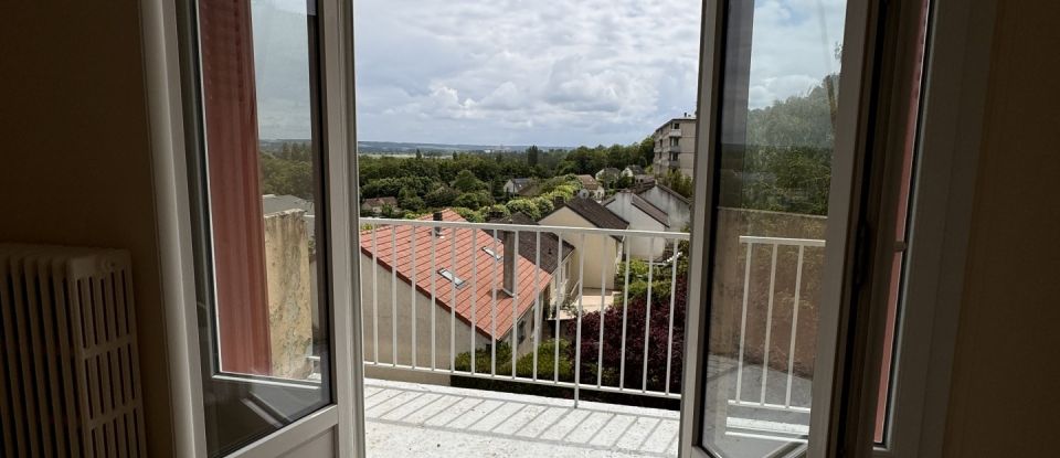 Appartement 3 pièces de 65 m² à Paron (89100)