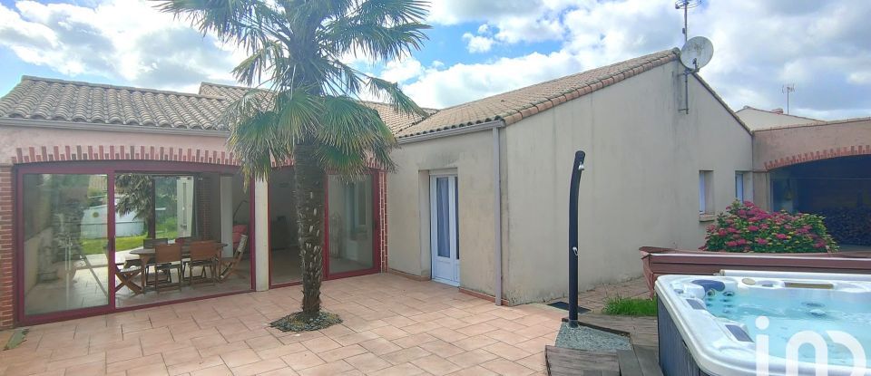 Maison 6 pièces de 119 m² à Mouilleron-le-Captif (85000)