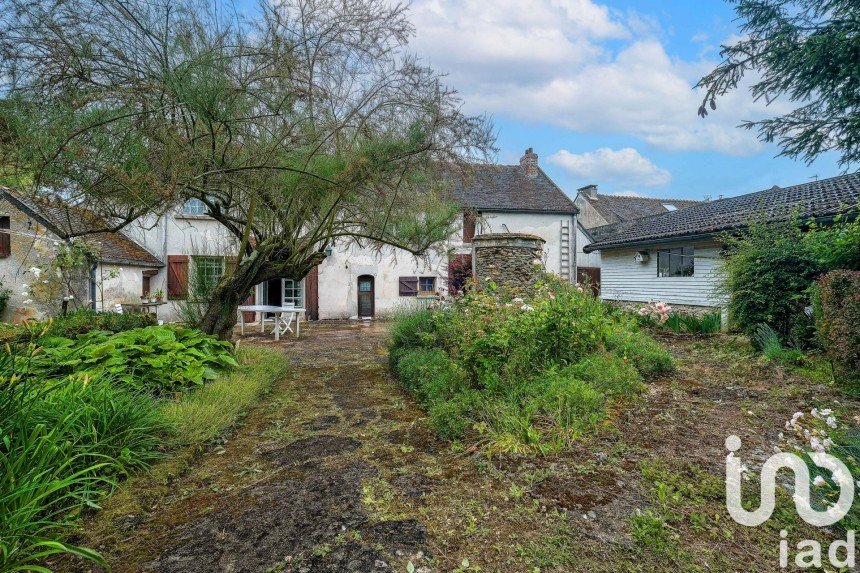 Maison 6 pièces de 133 m² à Fontenay-Trésigny (77610)