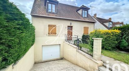 Traditional house 5 rooms of 100 m² in Dammartin-en-Goële (77230)