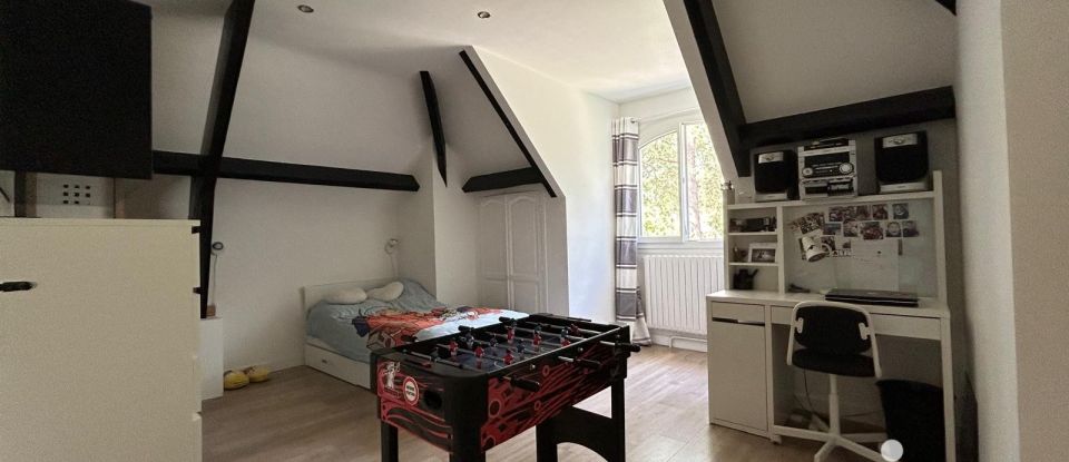 Maison 7 pièces de 162 m² à La Ferté-Alais (91590)