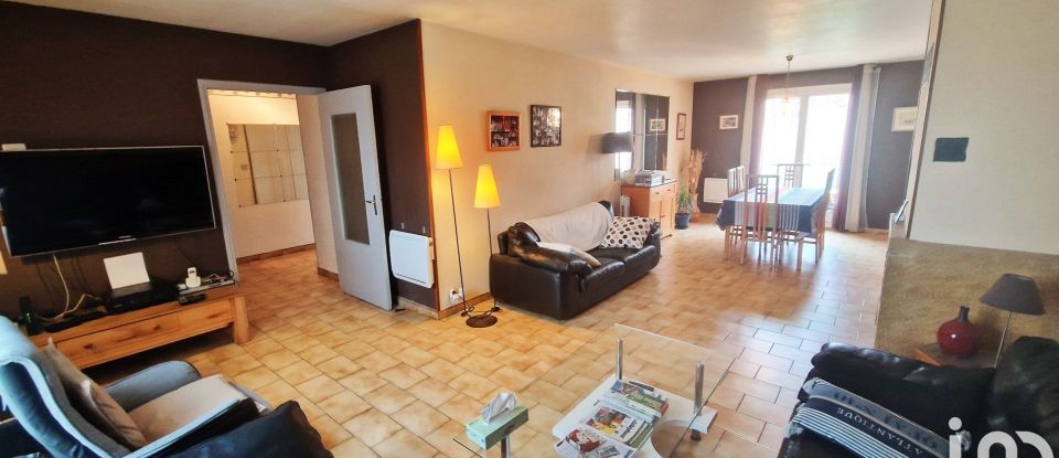 Maison 4 pièces de 110 m² à Nîmes (30000)