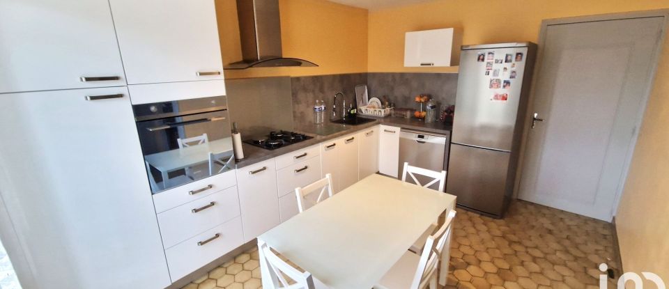 Maison 4 pièces de 110 m² à Nîmes (30000)