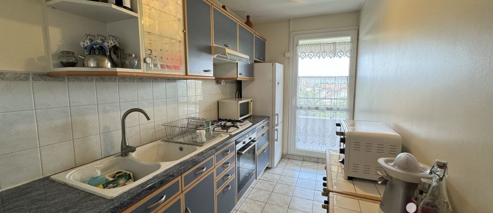 Appartement 3 pièces de 64 m² à Le Blanc-Mesnil (93150)