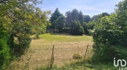 Land of 760 m² in Poitiers (86000)
