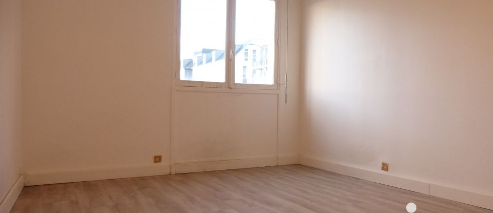 Apartment 3 rooms of 80 m² in Redon (35600)