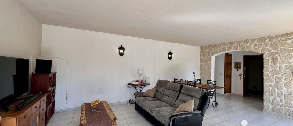 Traditional house 4 rooms of 84 m² in Tarascon (13150)