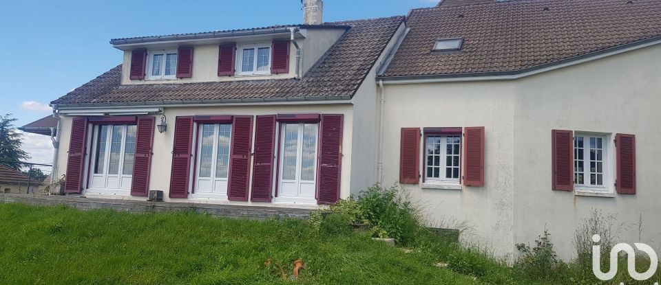 Maison 7 pièces de 245 m² à Curgy (71400)