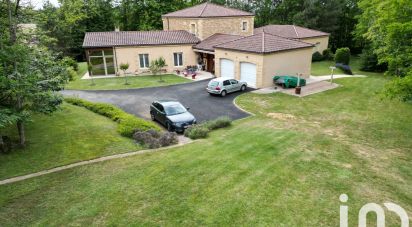 House 10 rooms of 260 m² in Marcillac-Saint-Quentin (24200)