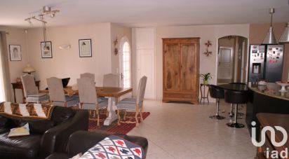House 7 rooms of 185 m² in Roaillan (33210)