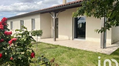 Pavilion 4 rooms of 143 m² in Parthenay (79200)