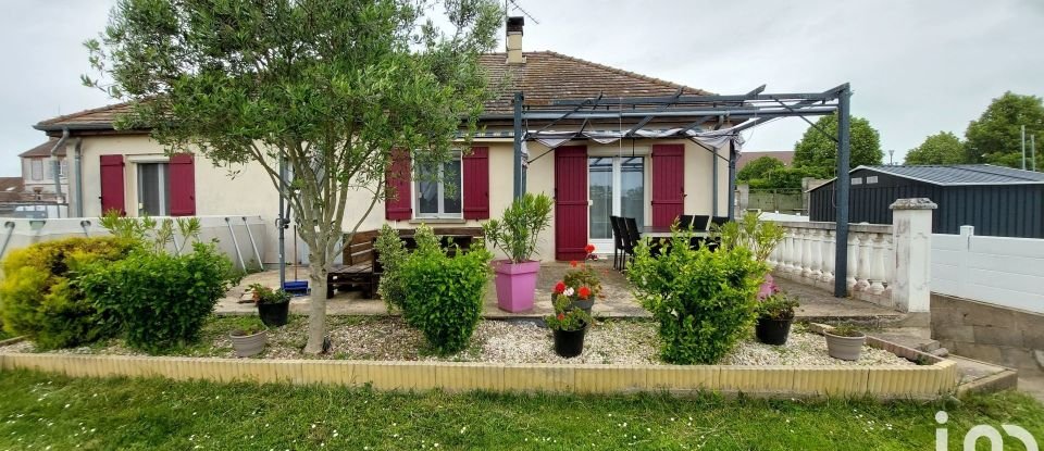 Maison 4 pièces de 100 m² à Vinneuf (89140)