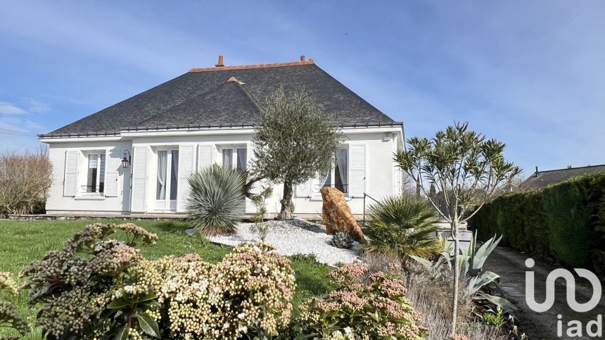 Traditional house 6 rooms of 135 m² in Amboise (37400)