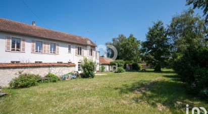 House 7 rooms of 215 m² in Saint-Mammès (77670)