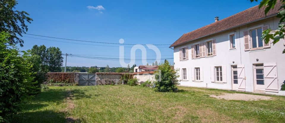 Maison 7 pièces de 215 m² à Saint-Mammès (77670)