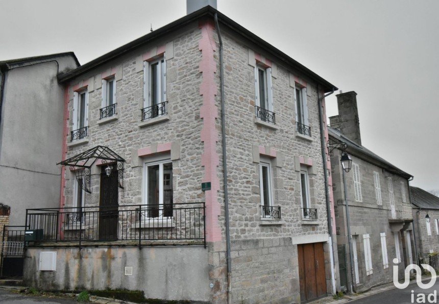 House 5 rooms of 100 m² in Tarnac (19170)