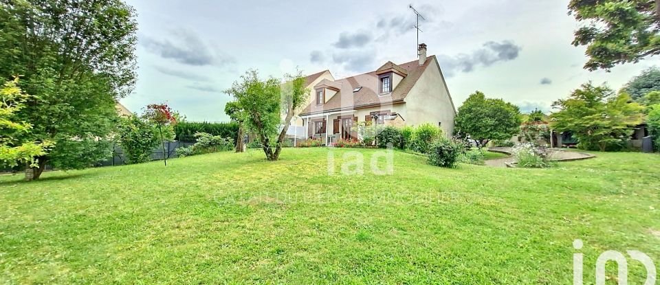 Traditional house 5 rooms of 125 m² in Germigny-l'Évêque (77910)