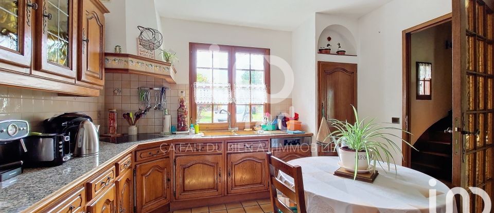 Traditional house 5 rooms of 125 m² in Germigny-l'Évêque (77910)