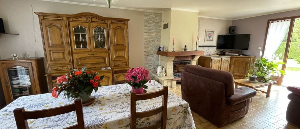 Traditional house 5 rooms of 91 m² in Cherisy (28500)