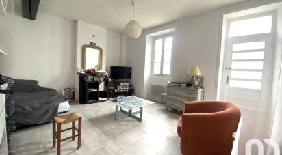 Apartment 1 room of 34 m² in Épernon (28230)