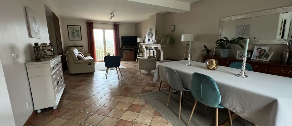 Maison 5 pièces de 135 m² à Dammartin-en-Goële (77230)