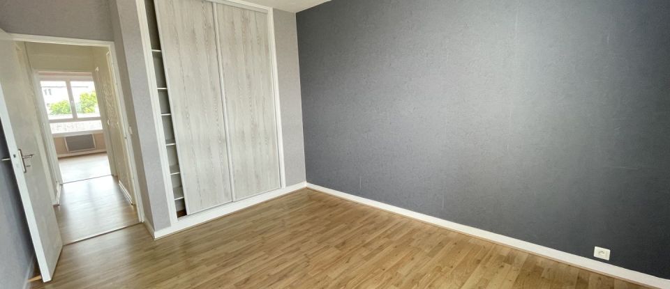 Apartment 3 rooms of 70 m² in Limoges (87100)