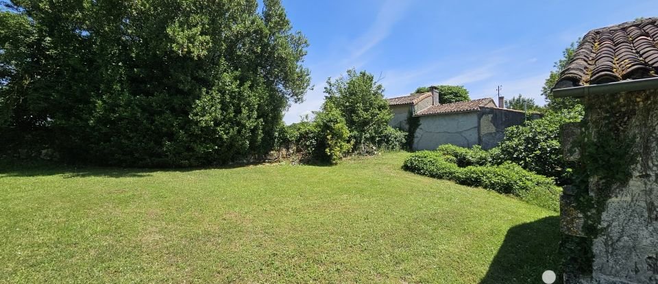 Maison de campagne 3 pièces de 64 m² à Mouthiers-sur-Boëme (16440)