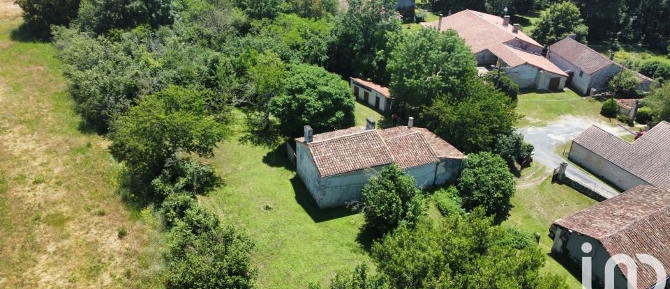 Maison de campagne 3 pièces de 64 m² à Mouthiers-sur-Boëme (16440)