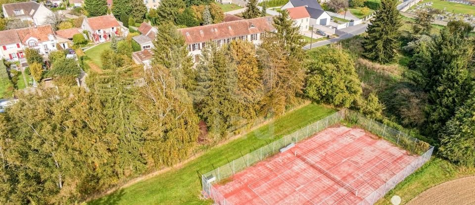 Domaine 55 pièces de 1 100 m² à Fontenay-Trésigny (77610)