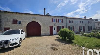 Village house 6 rooms of 185 m² in Romazières (17510)