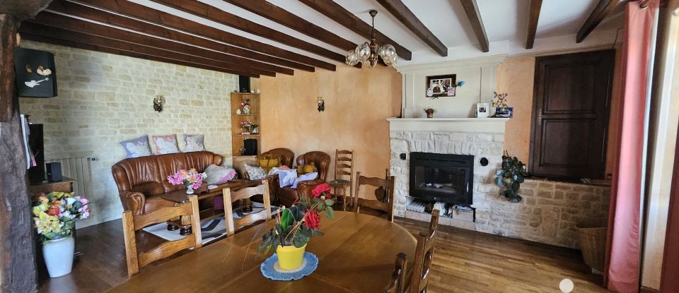 Village house 6 rooms of 185 m² in Romazières (17510)