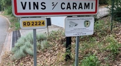 Land of 3,608 m² in Vins-sur-Caramy (83170)