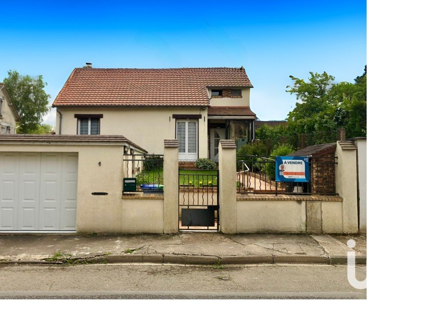 Maison 4 pièces de 104 m² à Yermenonville (28130)