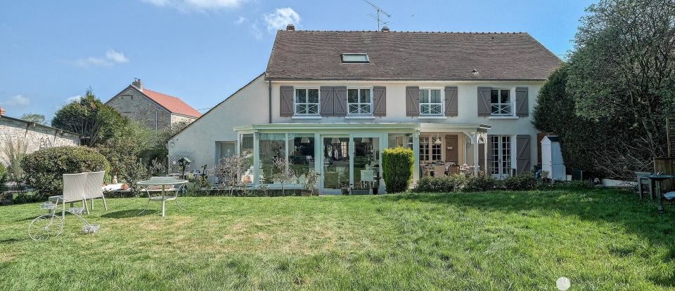 Maison 8 pièces de 240 m² à Boissy-le-Châtel (77169)