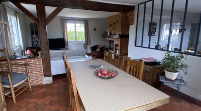 House 8 rooms of 184 m² in Saussay-la-Campagne (27150)