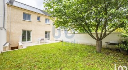 House 6 rooms of 104 m² in L'Haÿ-les-Roses (94240)