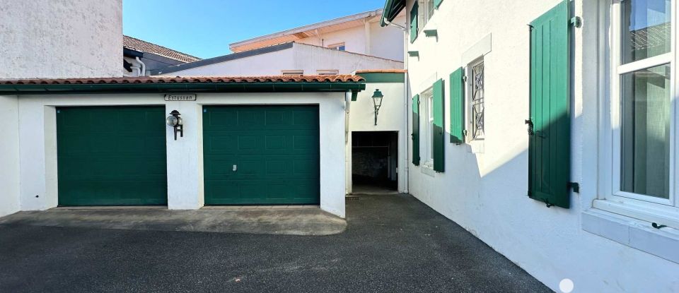 House 7 rooms of 150 m² in Biarritz (64200)