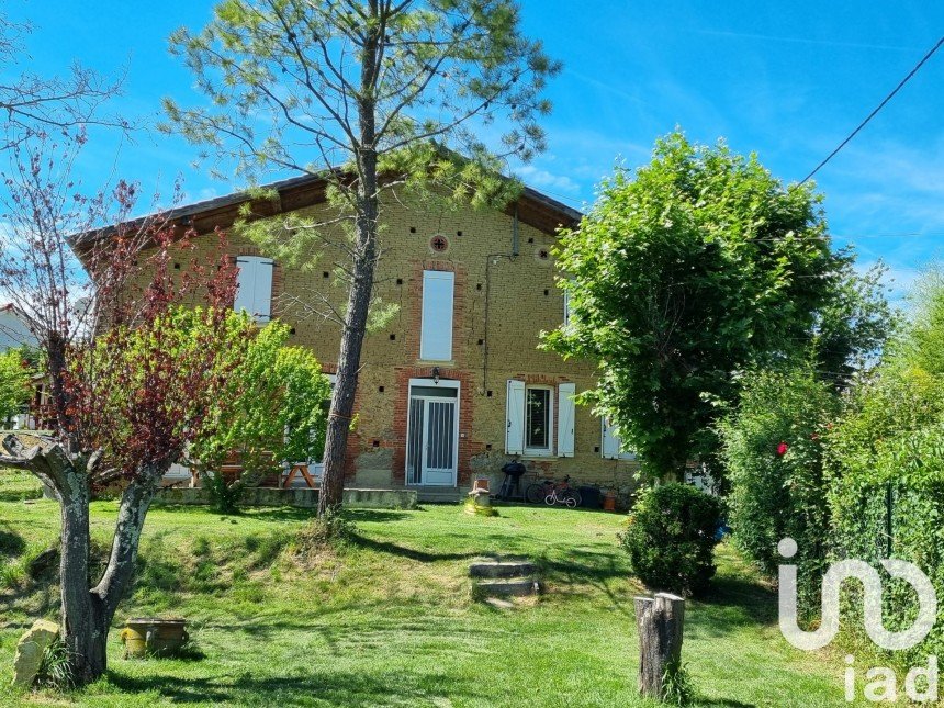 House 5 rooms of 178 m² in Le Pin-Murelet (31370)