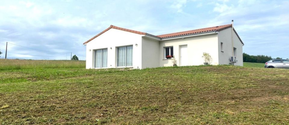 House 5 rooms of 114 m² in Saint-Priest-Taurion (87480)