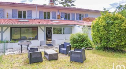 Apartment 4 rooms of 95 m² in Azur (40140)
