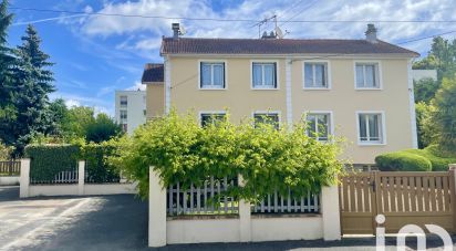House 5 rooms of 72 m² in Chilly-Mazarin (91380)