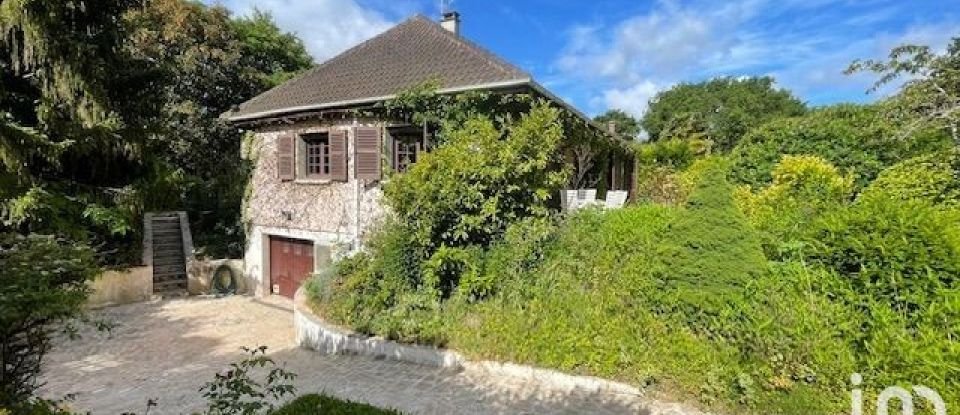 House 6 rooms of 115 m² in Saint-Fargeau-Ponthierry (77310)