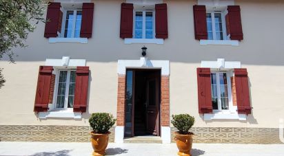 Maison 5 pièces de 195 m² à Poyartin (40380)