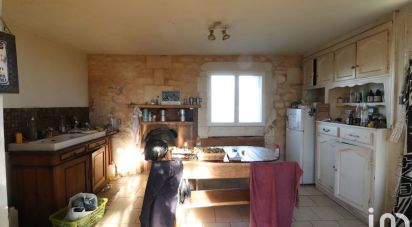 House 7 rooms of 151 m² in Saint-Ciers-du-Taillon (17240)