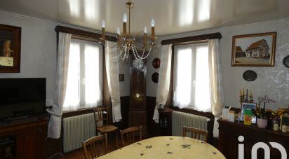 House 8 rooms of 180 m² in Folgensbourg (68220)
