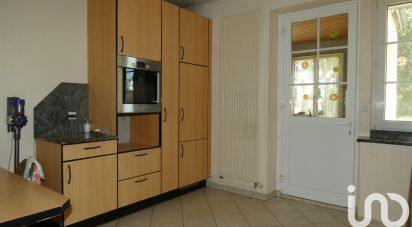 House 8 rooms of 180 m² in Folgensbourg (68220)