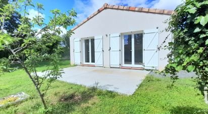 Traditional house 3 rooms of 72 m² in Saint-Jean-de-Rives (81500)