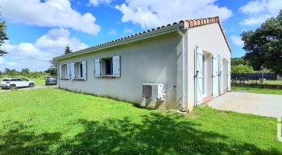 Traditional house 3 rooms of 72 m² in Saint-Jean-de-Rives (81500)